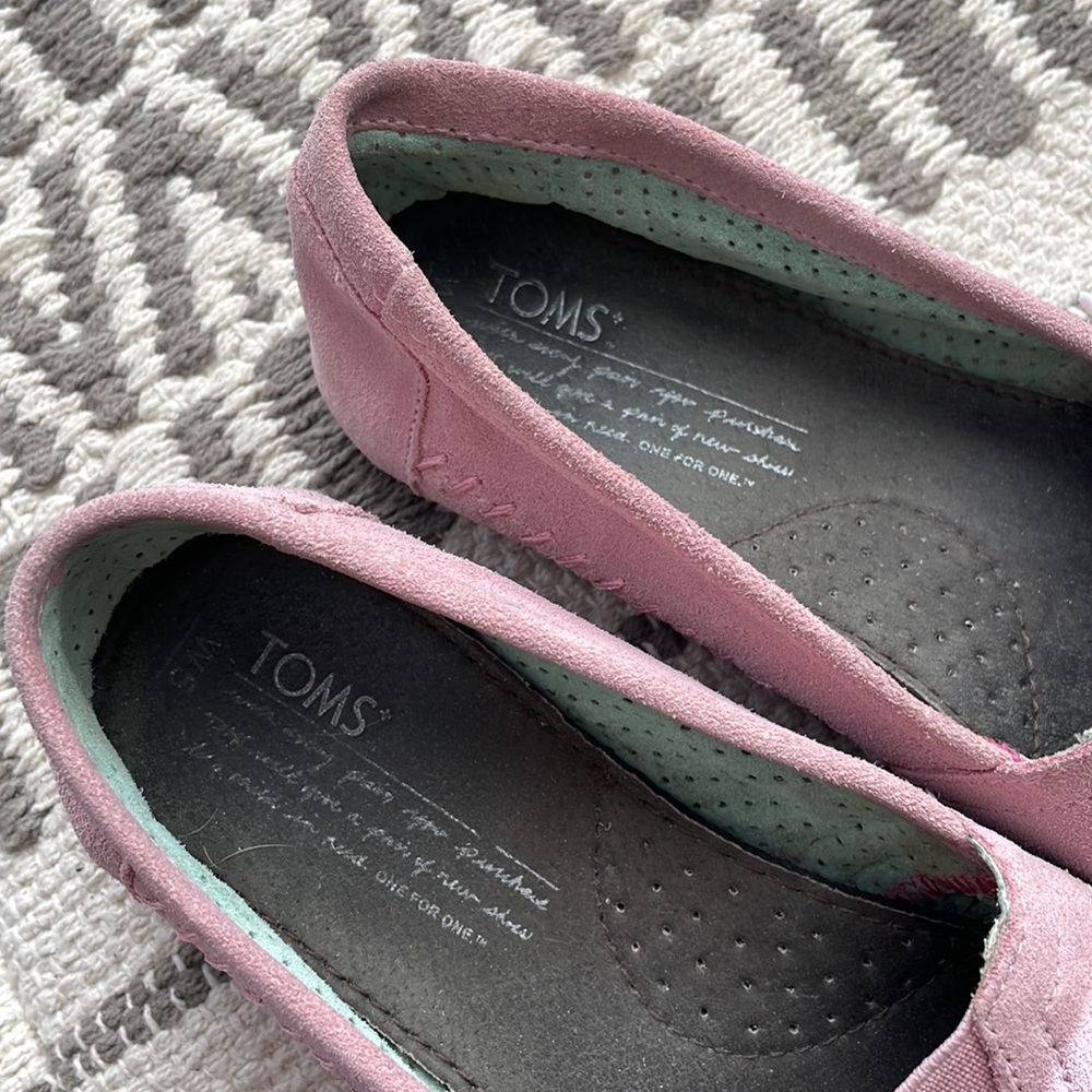 TOMS Women's Pink Slip-On Shoes - Picture 7 of 8